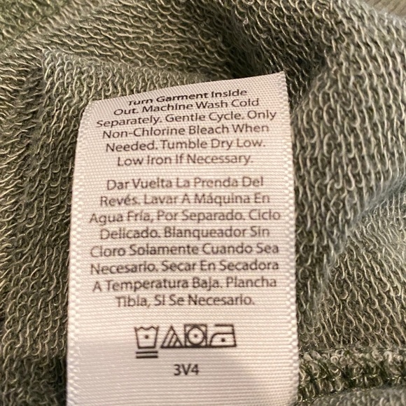 Time and Tru Sage/Olive Green V-Neck Hoodie. Size XL. (16/18). Front Pocket. - Picture 12 of 12